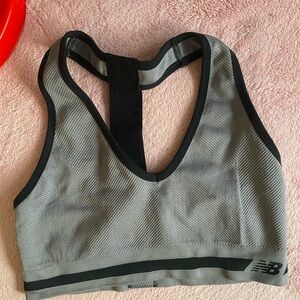 Size Medium Purple Gray New Balance Sports Bra